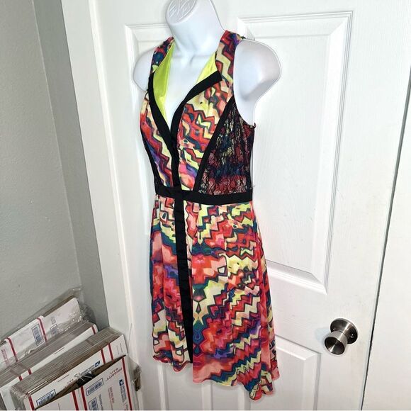 Gibson Latimer Red Black Fit and Flare Party Dress Zig Zag Lace Colorful 6 - Picture 6 of 10